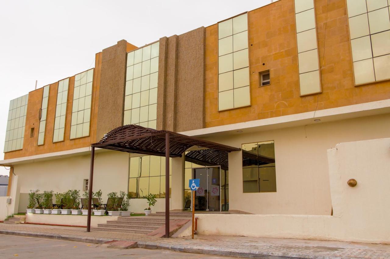Areen Aparthotel Riyadh Bagian luar foto